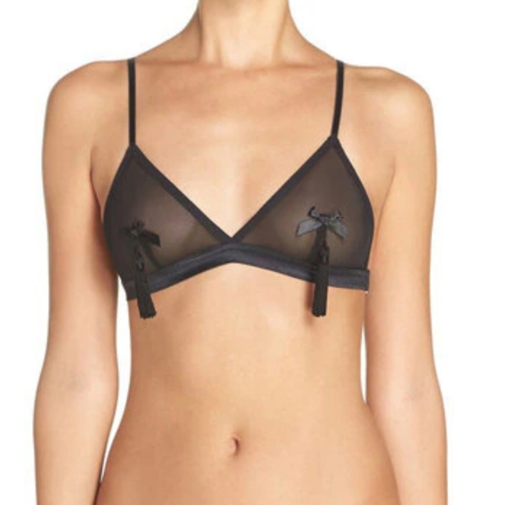 Hanky Panky Triangle Tassel Bralette Size Medium NWT Fairycore